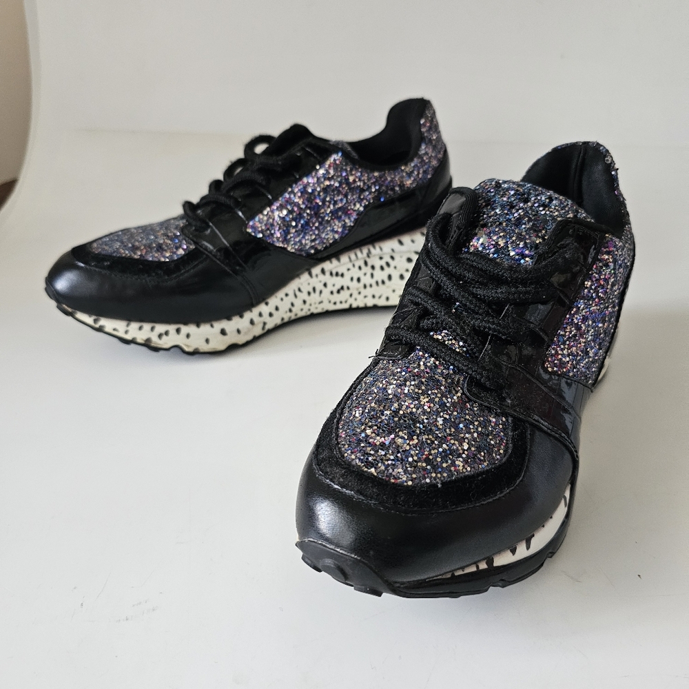 Steve Madden Boomer Ladies Glitter Low Top Sneakers Size 7 Black White